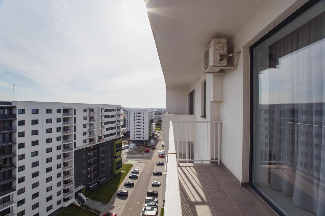 No. 11 - The Penthouse In City Center Орадя Экстерьер фото